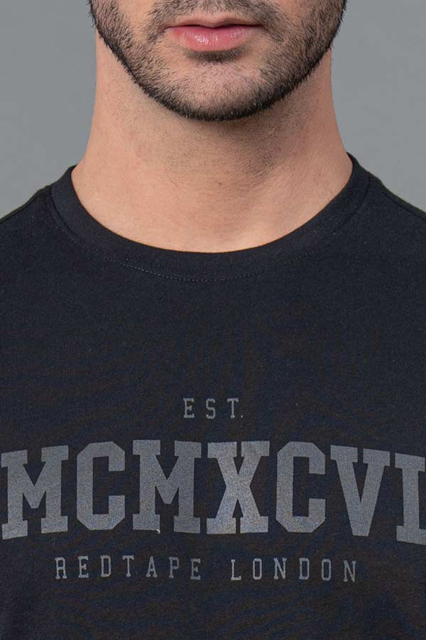 Men Round Neck Black T-Shirt - Image 5