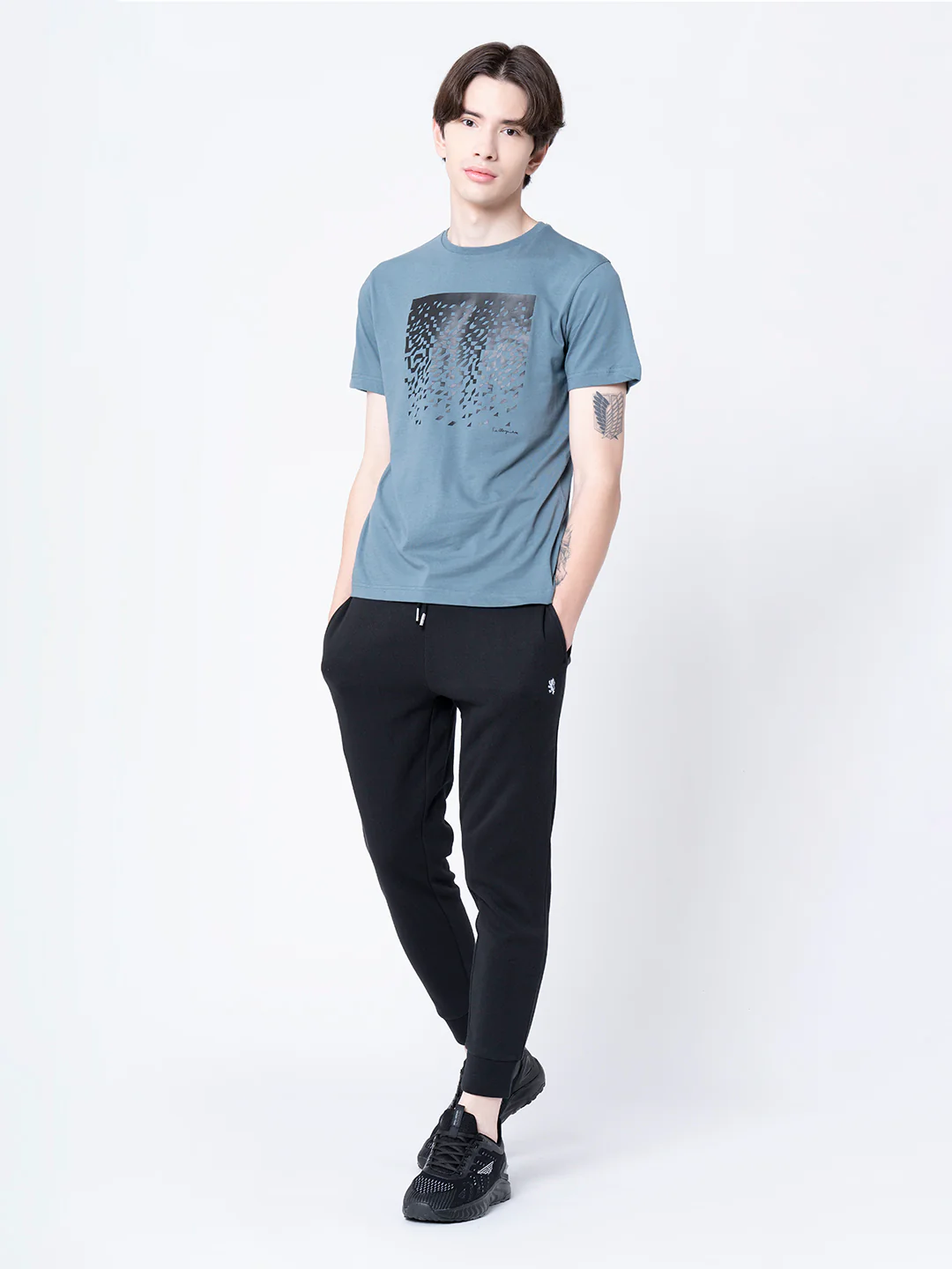 Men Turquoise Blue Graphic Print T-Shirt - Image 6