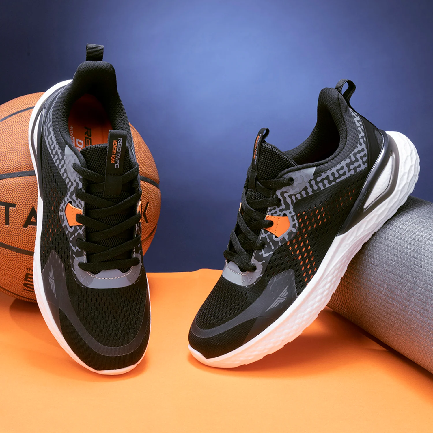Men Black Walking Shoes - Image 6