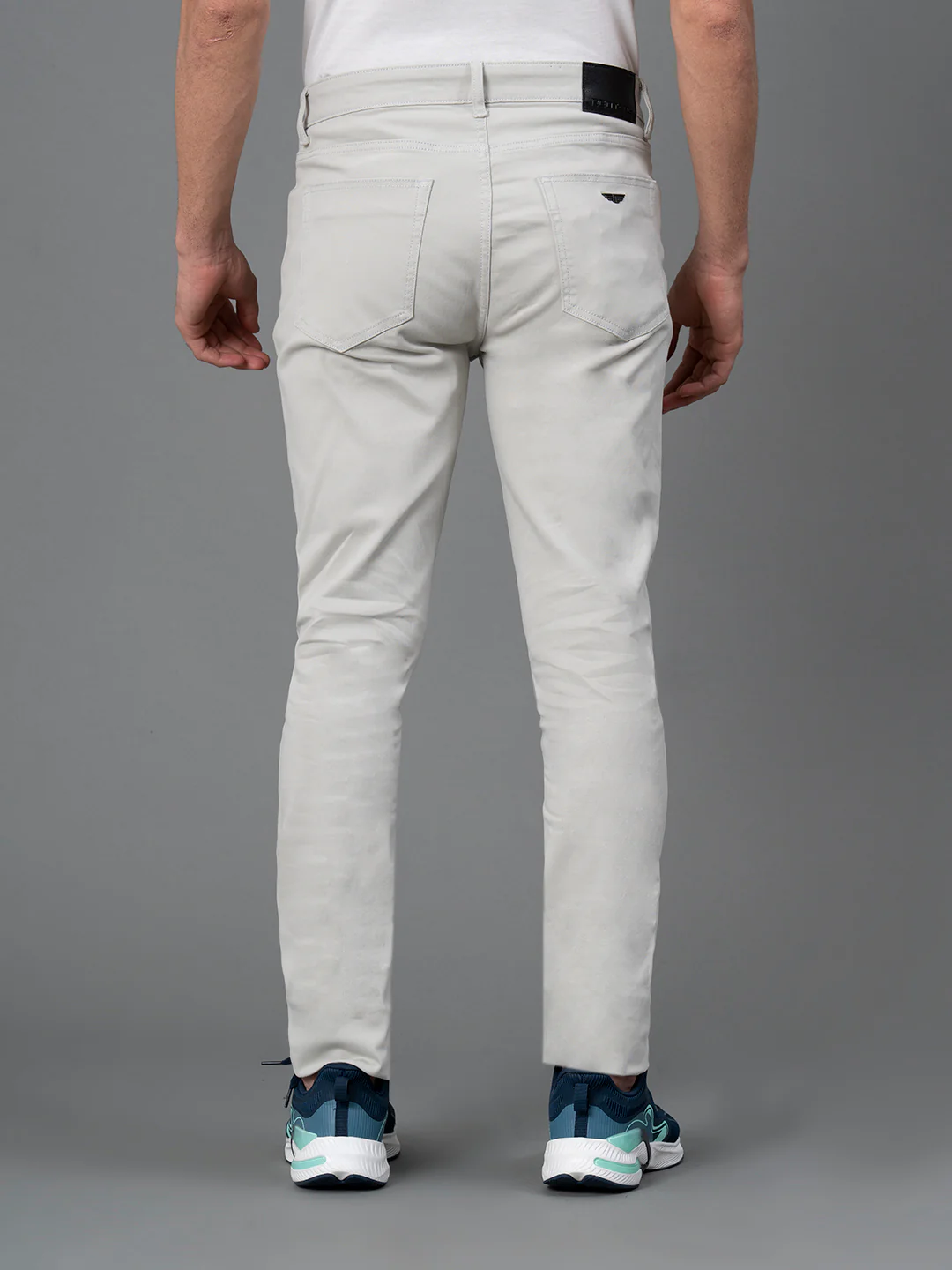 Men's Grey Solid Washed Cotton Spandex Skinny Jean - Image 3