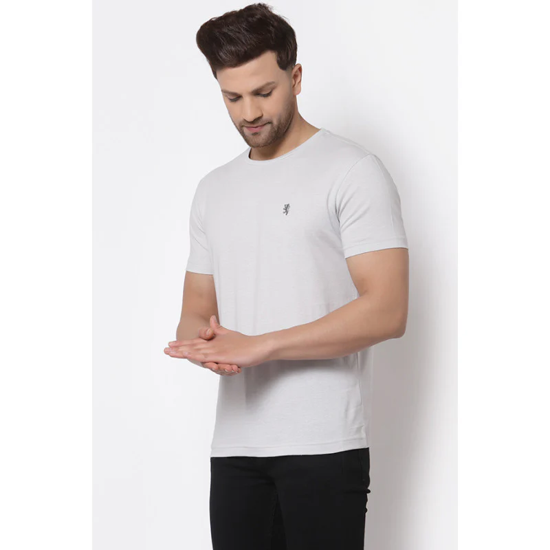 Men Light Grey Solid T-Shirt - Image 2
