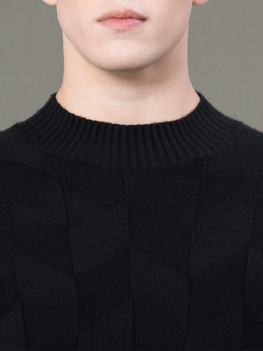 Mock Neck Pattern Sweater for Men - Image 4