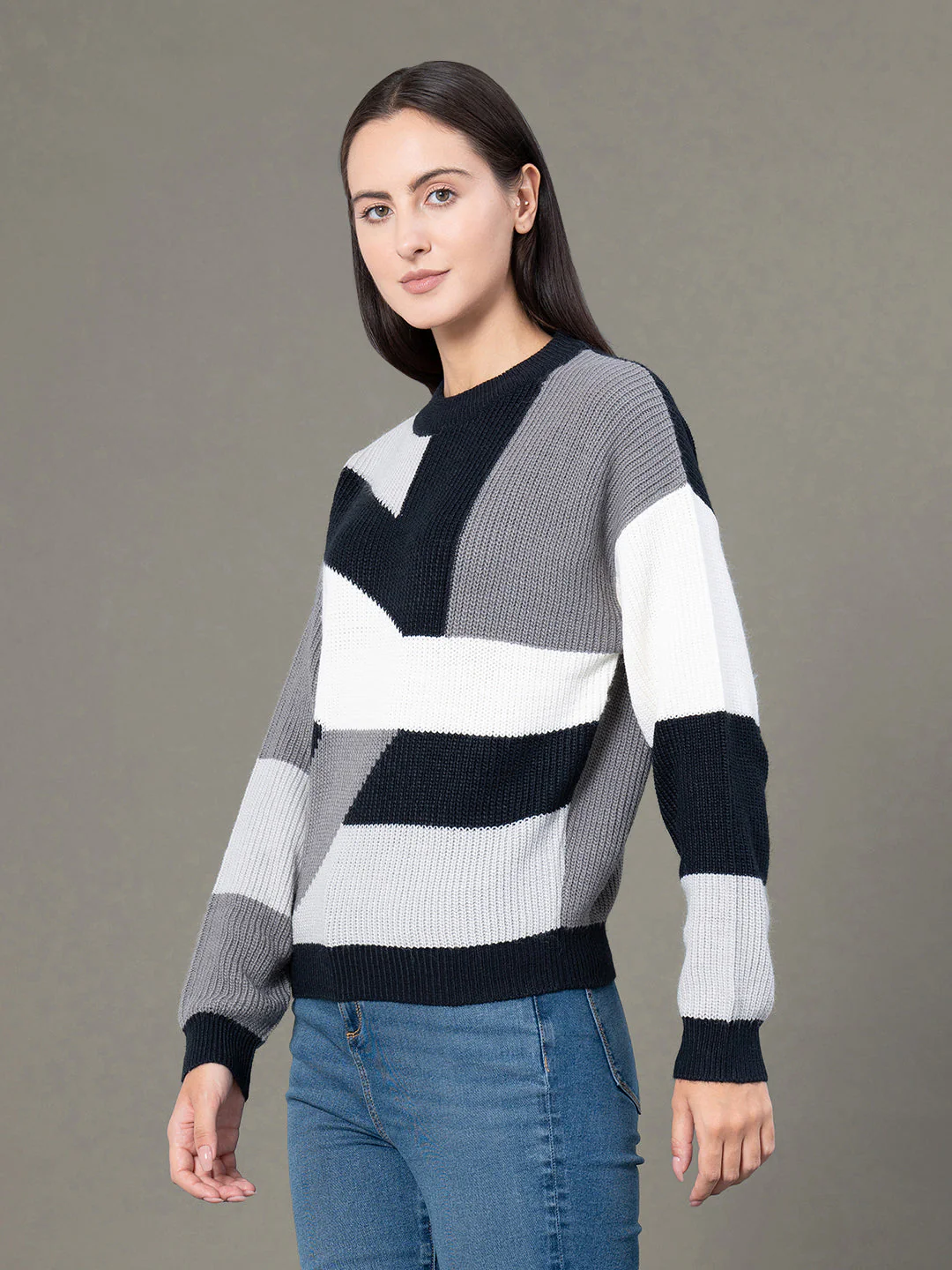 Round Neck Drop Shoulder Sweater for Women - Image 2