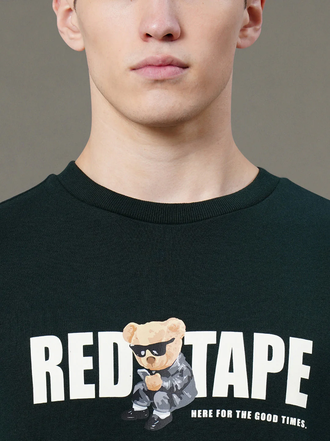 Round Neck Graphic Sweatshirt for Men - Image 4