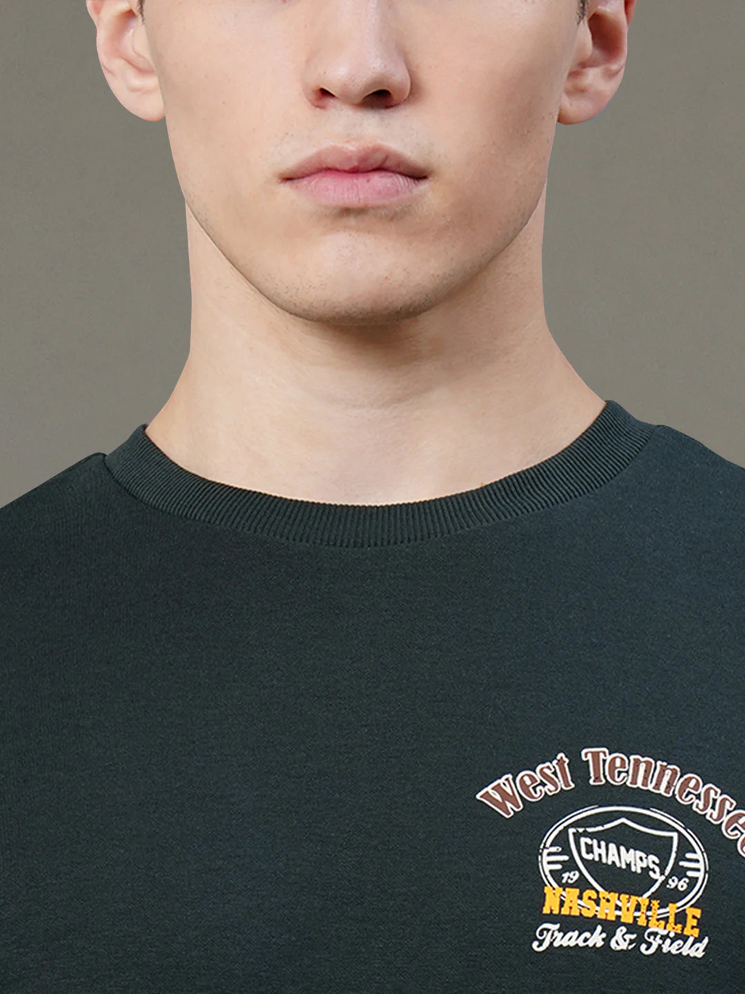 Round Neck Graphic Sweatshirt for Men - Image 3