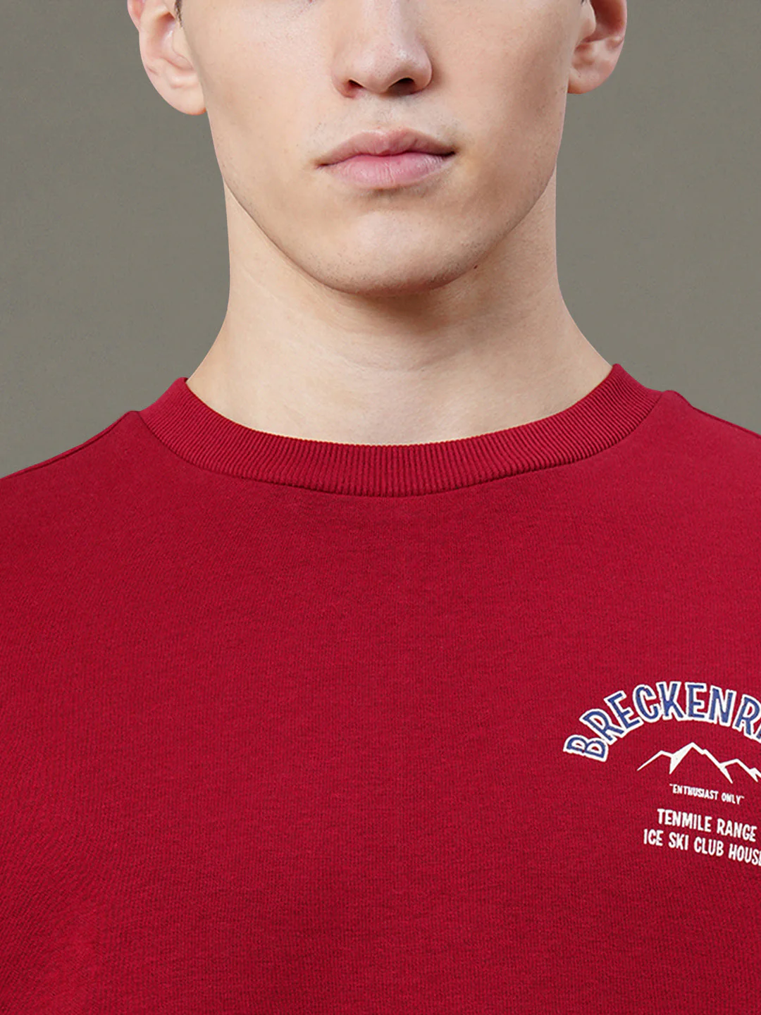 Round Neck Graphic Sweatshirt for Men - Image 4