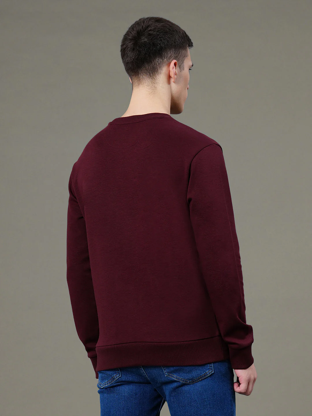 Round Neck Graphic Sweatshirt for Men - Image 3