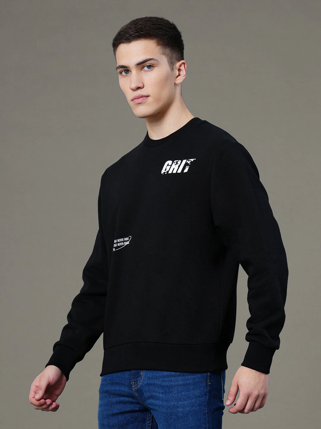 Round Neck Graphic Sweatshirt for Men - Image 2