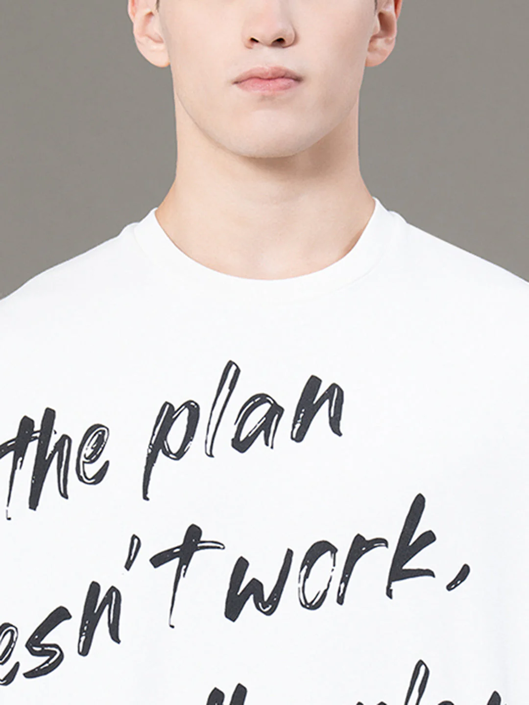 Round Neck Graphic Sweatshirt for Men - Image 4