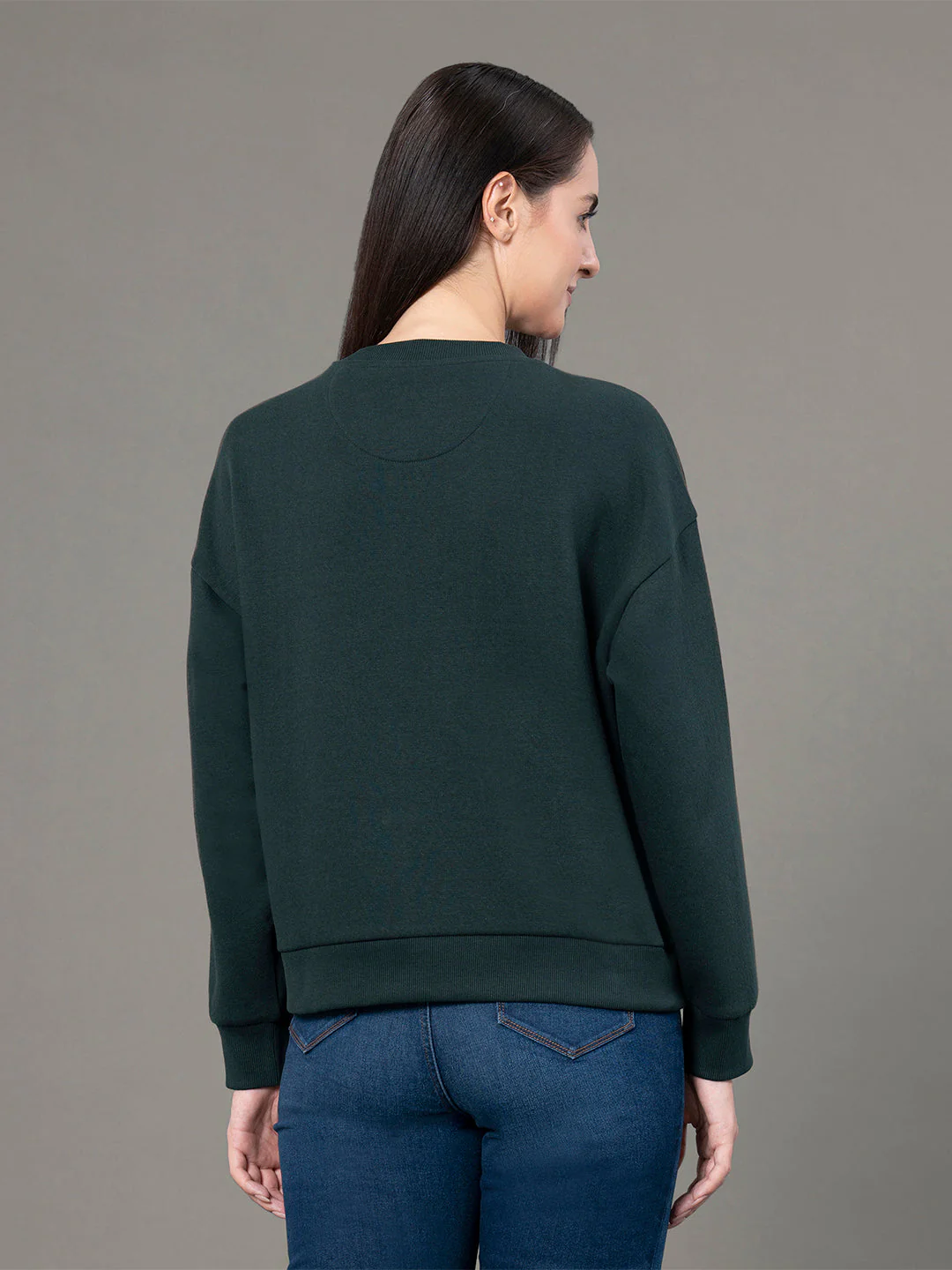 Round Neck Graphic Sweatshirt for Women - Image 3