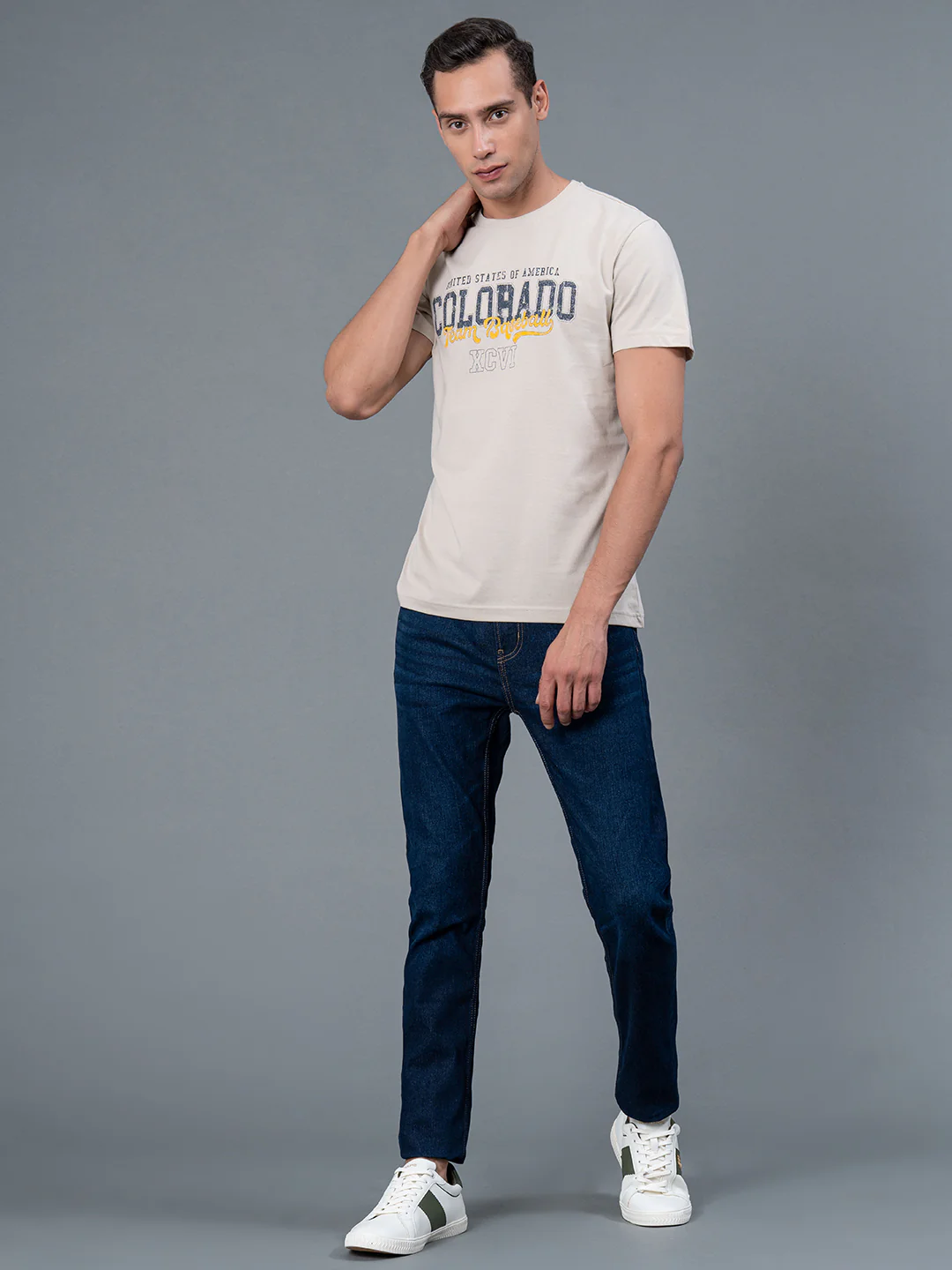 Round Neck Men's T-Shirt - Image 5