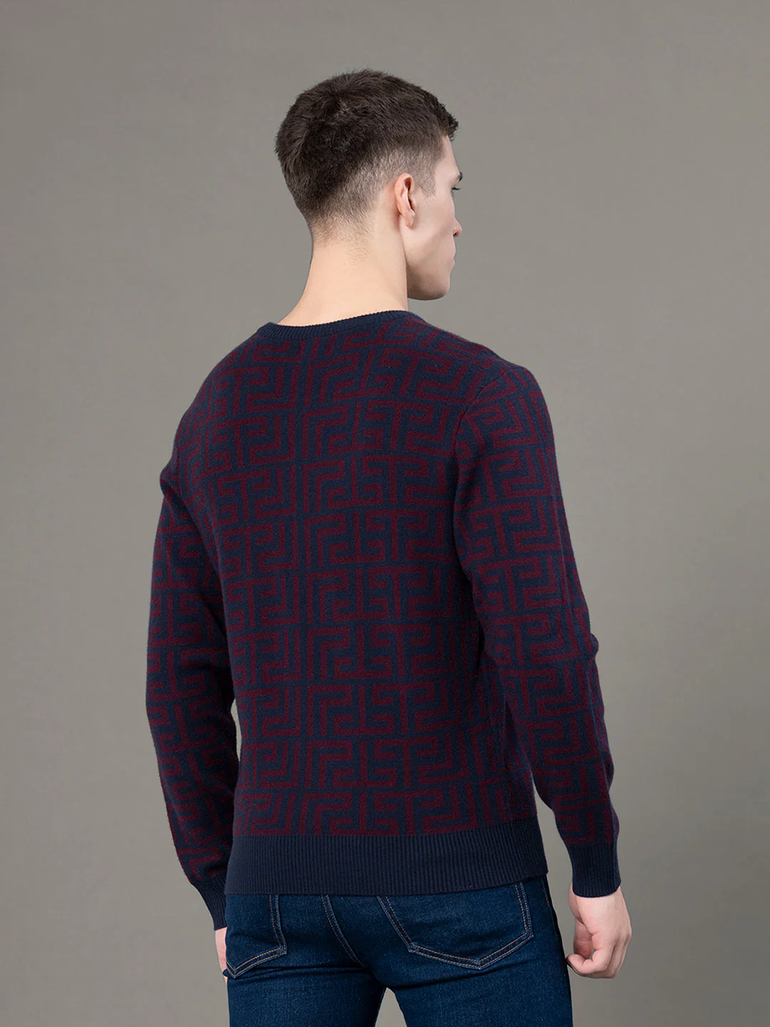Round Neck Pattern Sweater for Men - Image 3