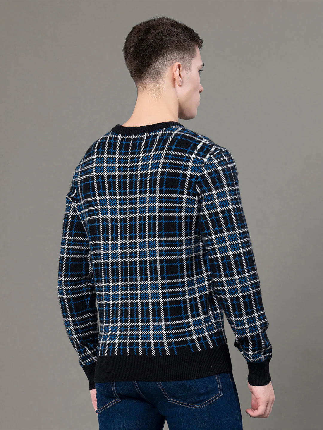 Round Neck Pattern Sweater for Men - Image 3