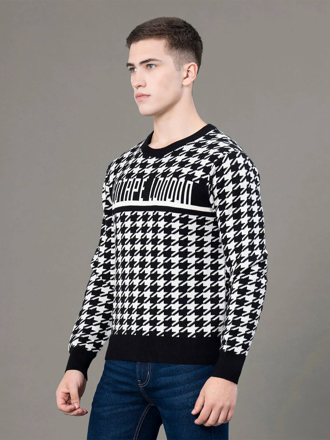 Round Neck Pattern Sweater for Men - Image 2