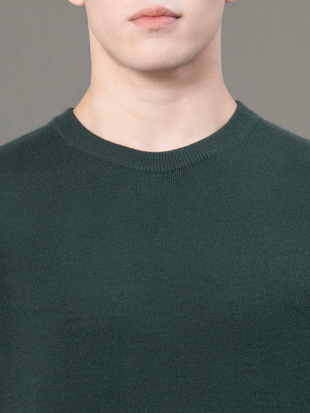 Round Neck Solid Sweater for Men - Image 4
