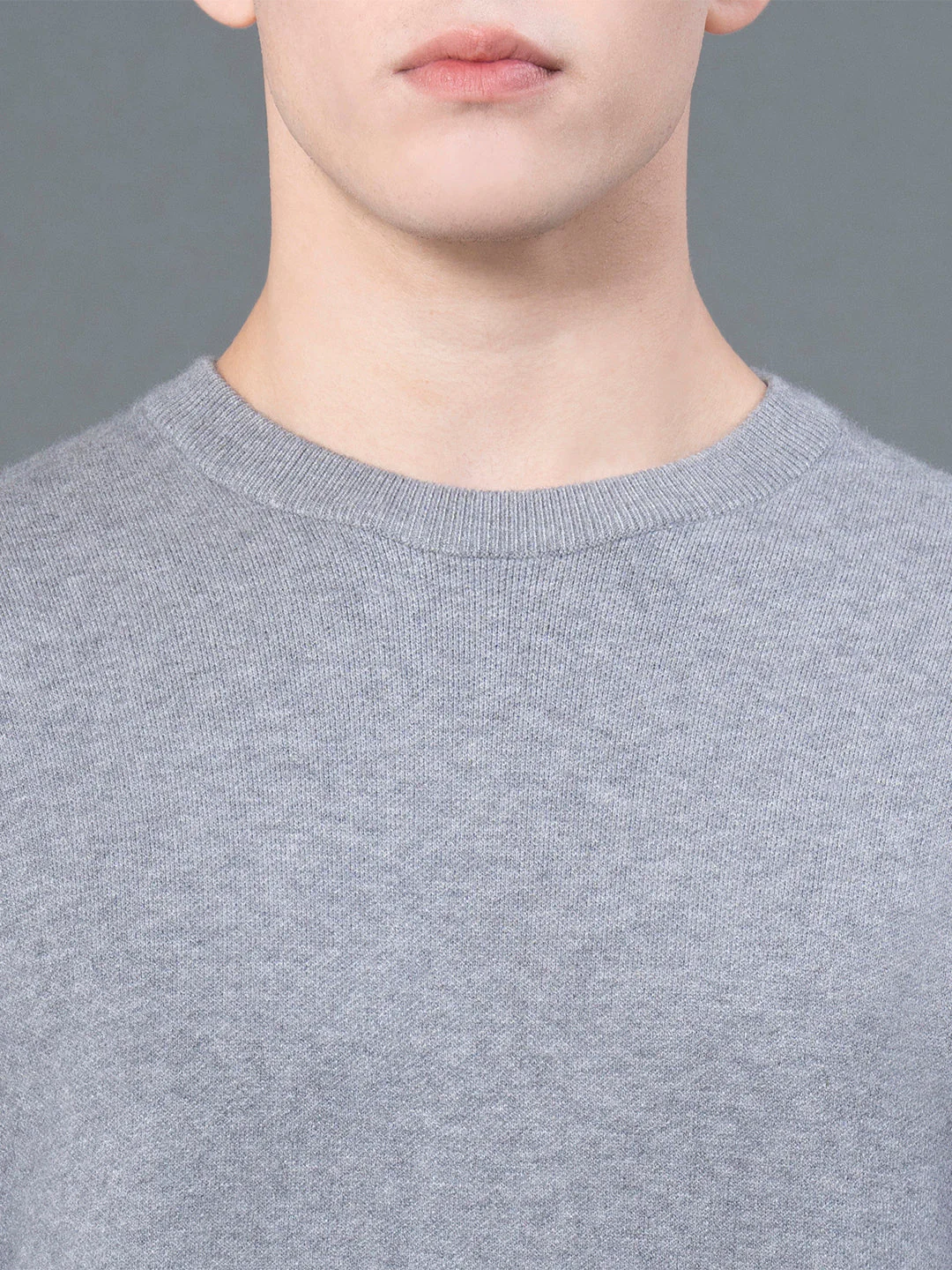 Round Neck Solid Sweater for Men - Image 4