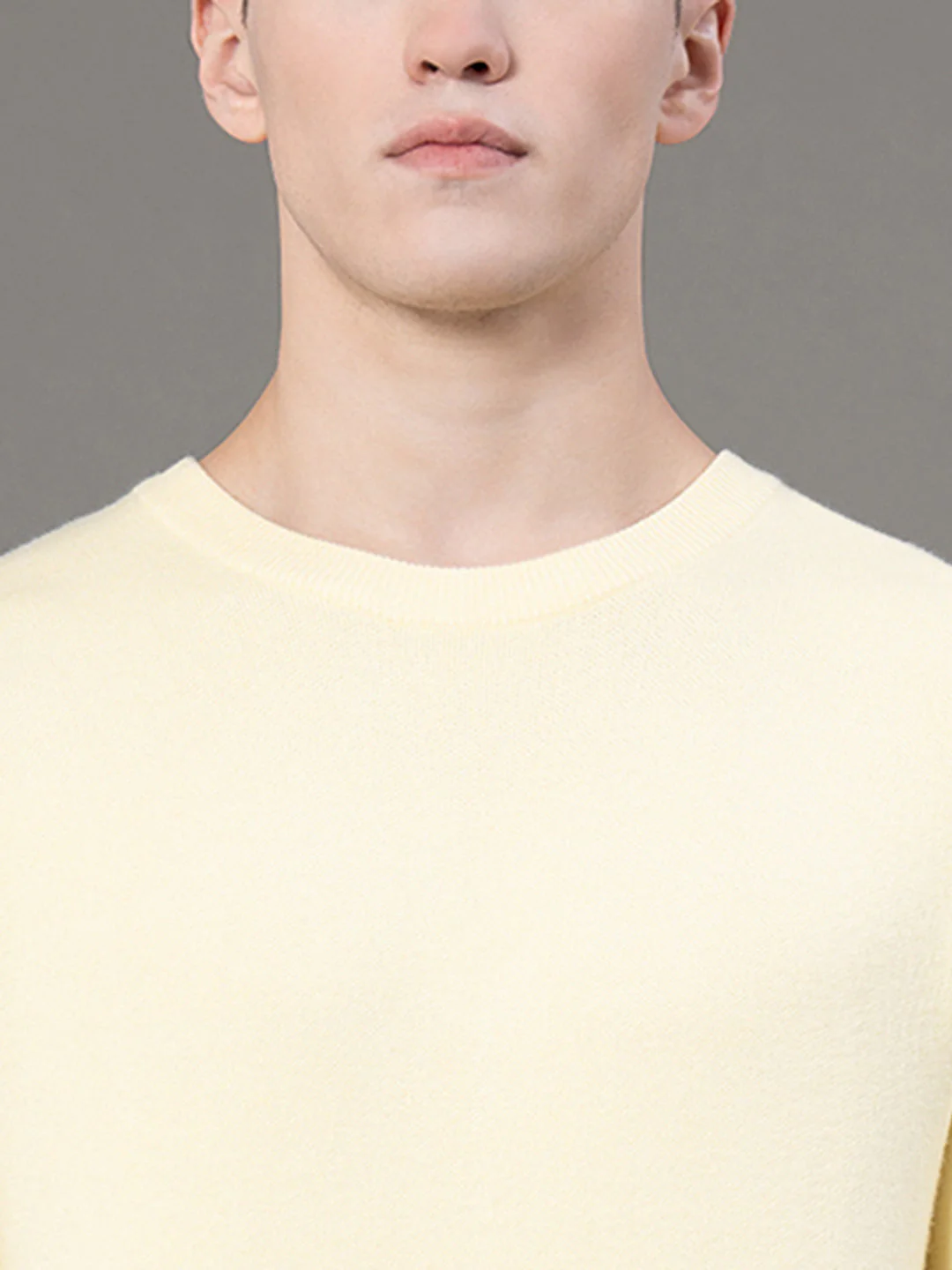 Round Neck Solid Sweater for Men - Image 4