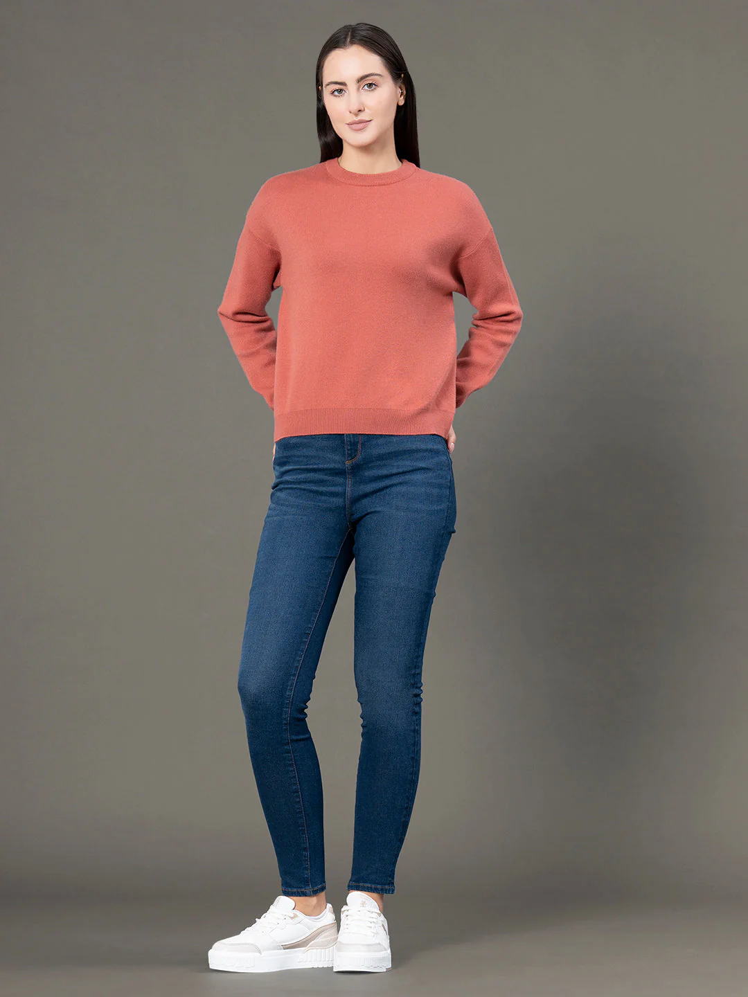 Round Neck Solid Sweater for Women - Image 5