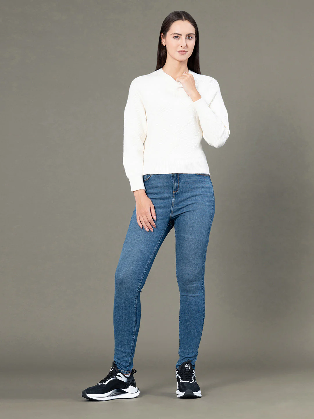 Round Neck Sweater for Women - Image 5