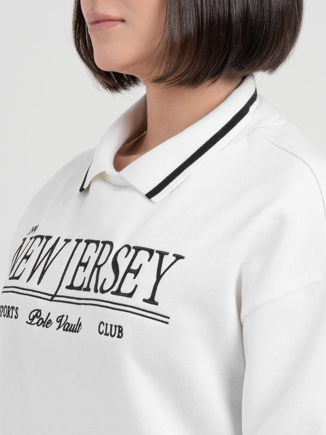 White Sweatshirt for Women | For Refined Daily Winter Wear - Image 6