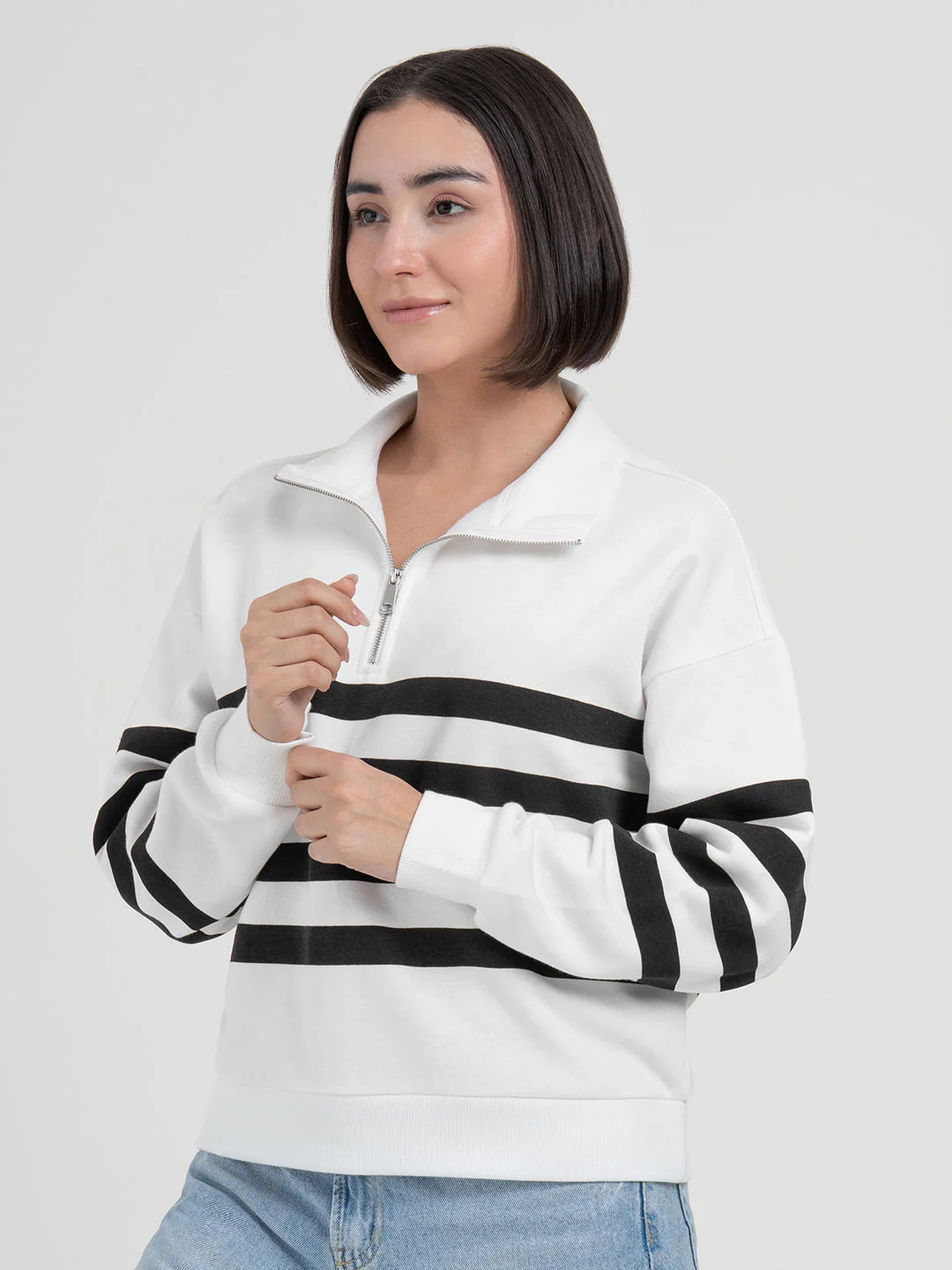 White Sweatshirt for Women | Sweatshirt for Winter Effortless Look - Image 4
