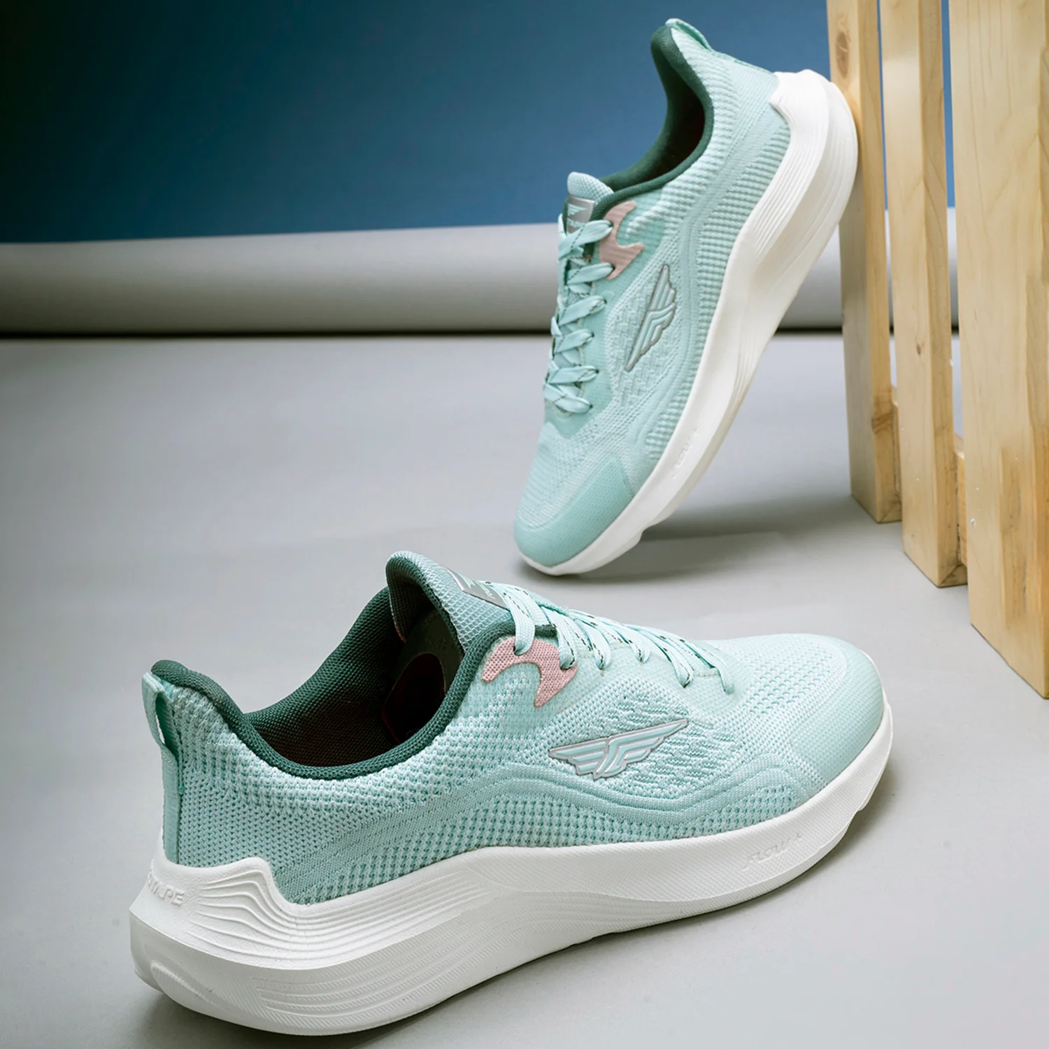 Women Aqua Marin Walking Shoes - Image 6