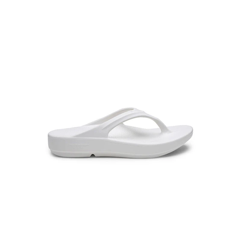 Red Tape Casual Thongs for Women | Refined Round-Toe Shape with a Relaxing Slip-On Support - Image 3