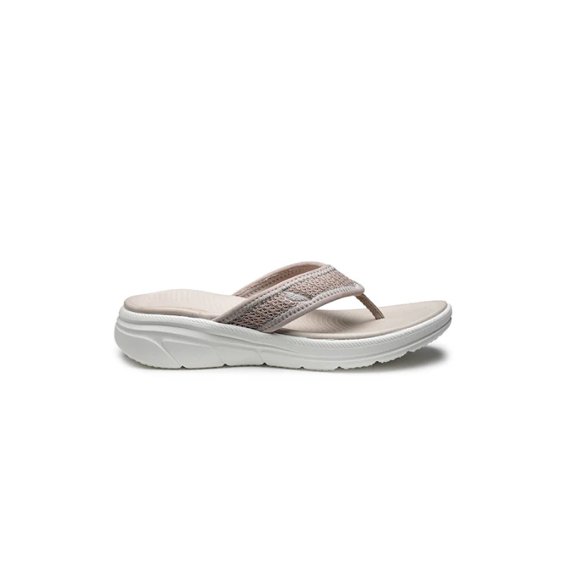 Womens beige thong slipper - Image 2