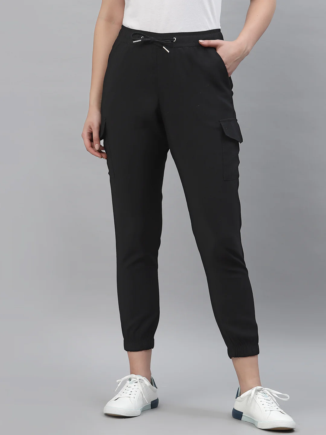 Women's Black Solid Jogger - Image 11