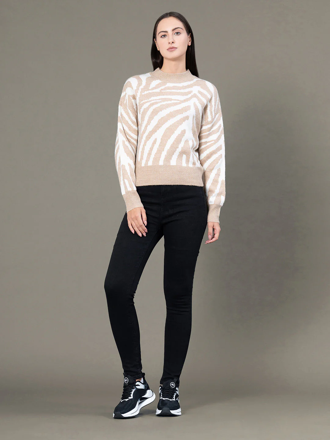 Round Neck Drop Shoulder Sweater for Women - Image 5