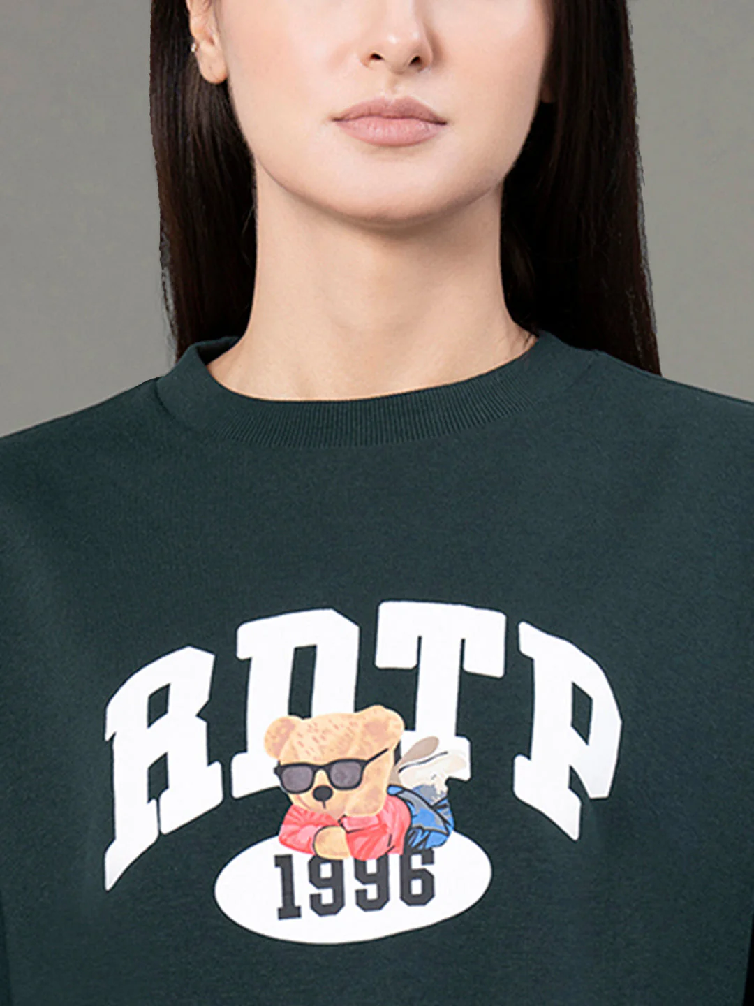 Round Neck Graphic Sweatshirt for Women - Image 4