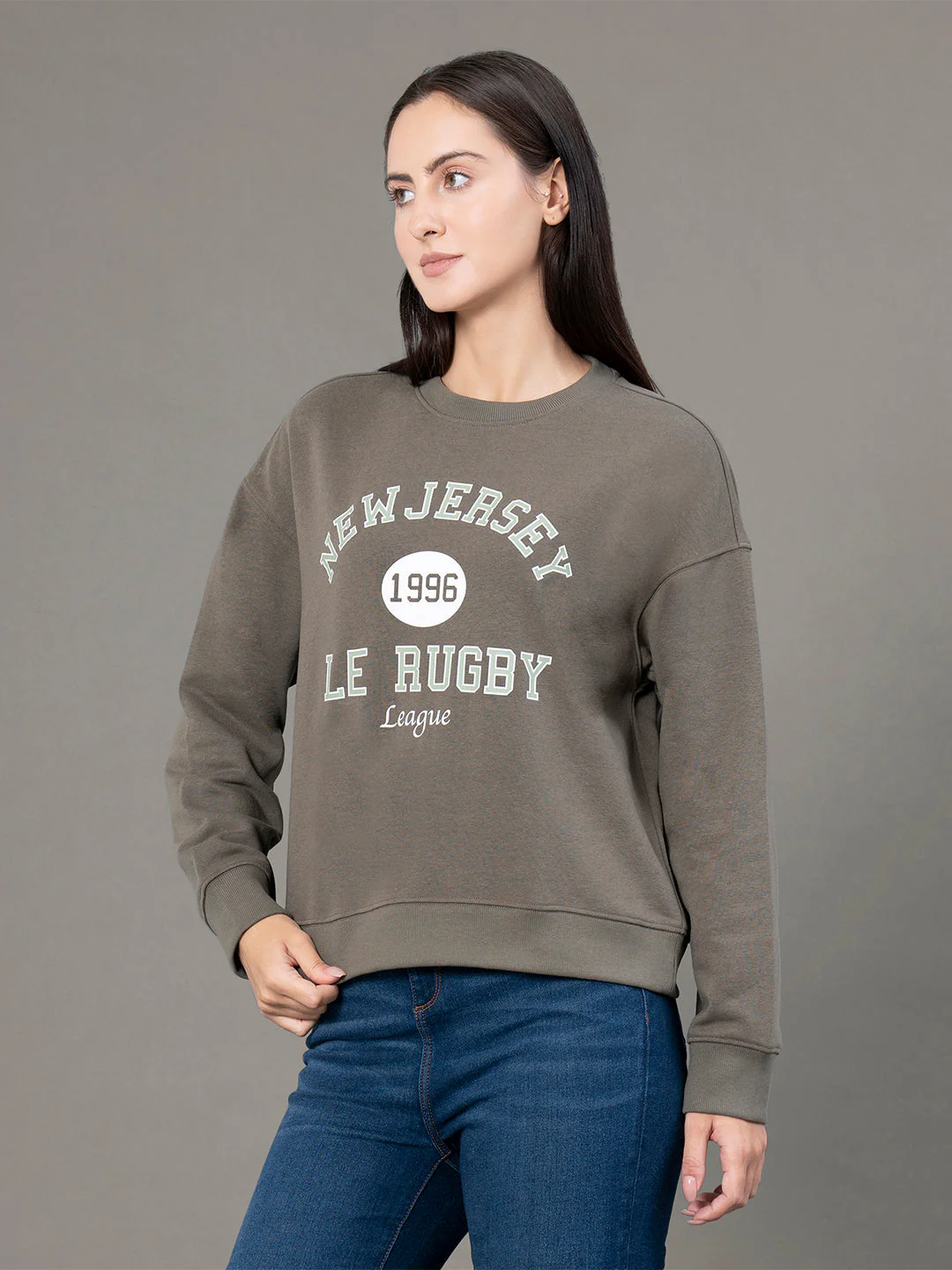 Round Neck Graphic Sweatshirt for Women - Image 2
