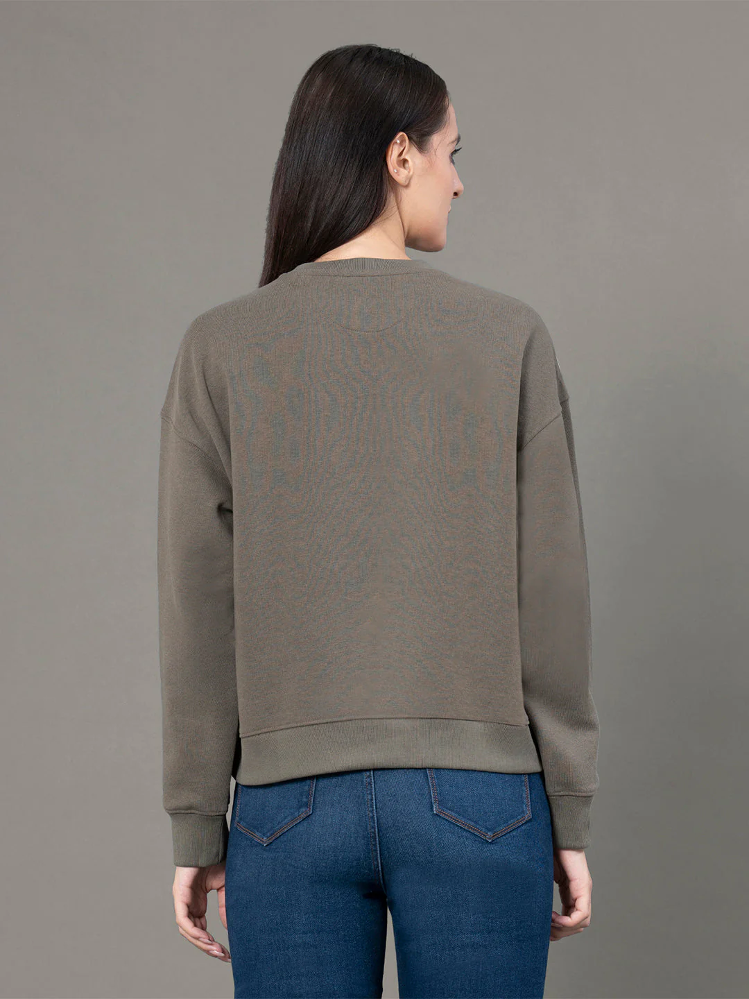 Round Neck Graphic Sweatshirt for Women - Image 3