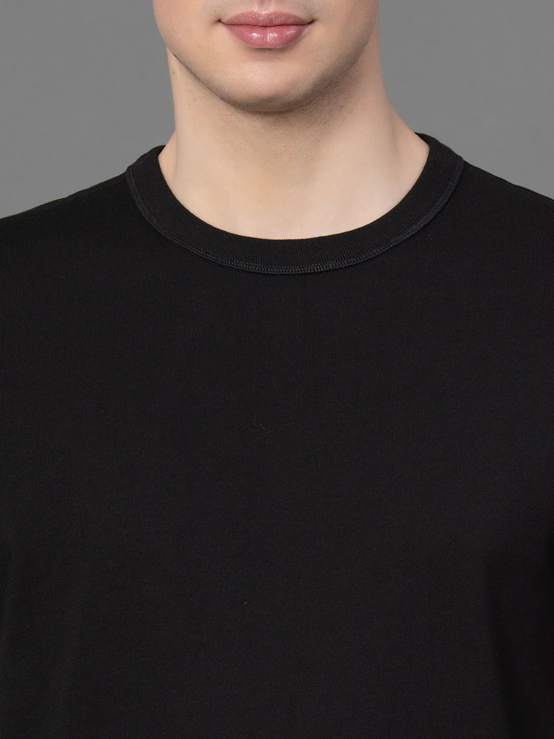 Round Neck T-Shirt for Men - Image 4