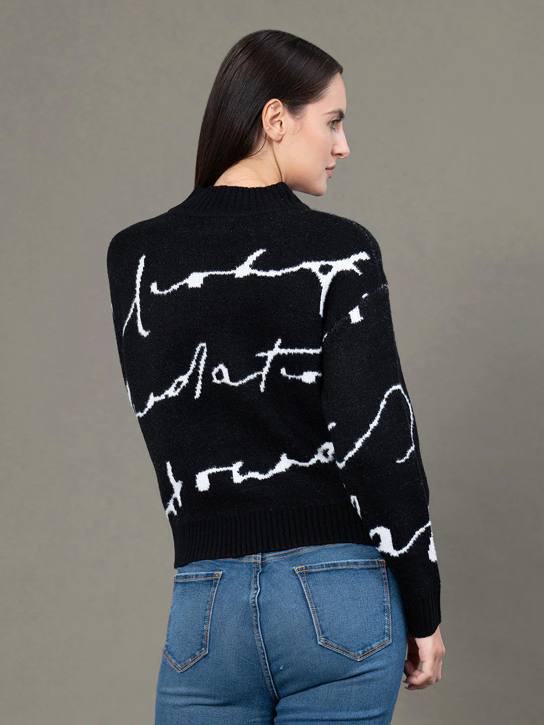 Round Neck Typography Pattern Sweater for Women - Image 3