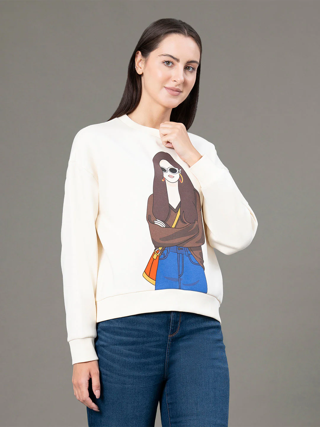 Round Neck Graphic Sweatshirt for Women - Image 2