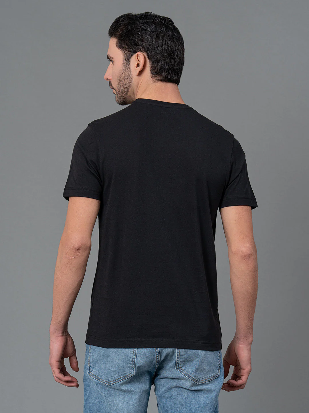 Solid Black Round Neck T-Shirt for Men - Image 3