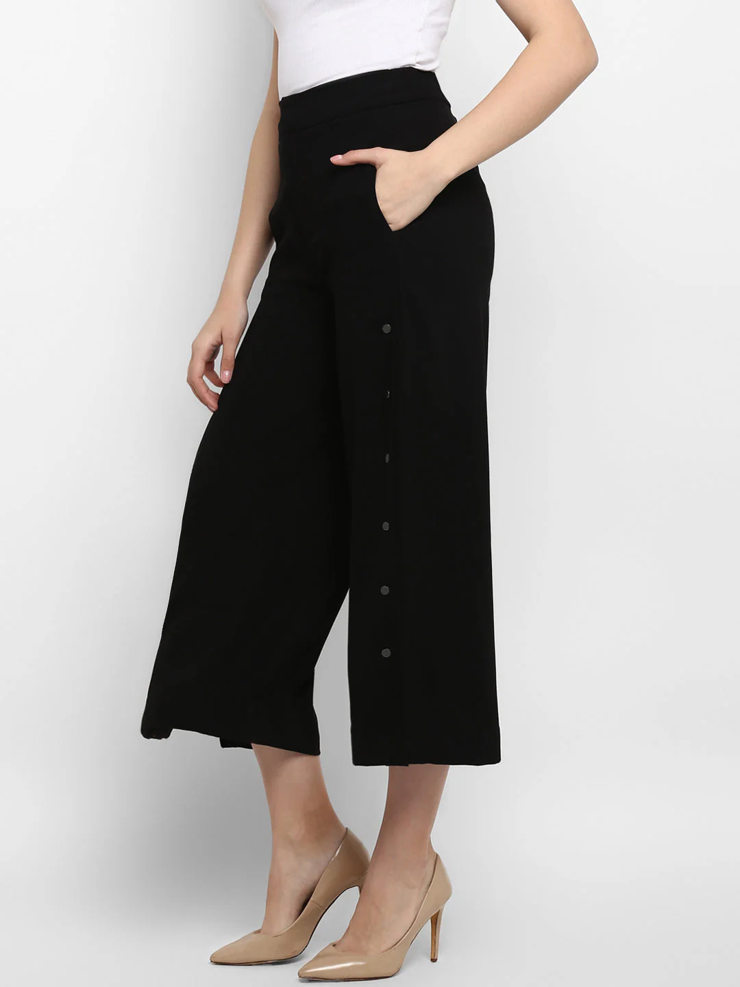 Women Black Solid Poly Moss Culotte - Image 3
