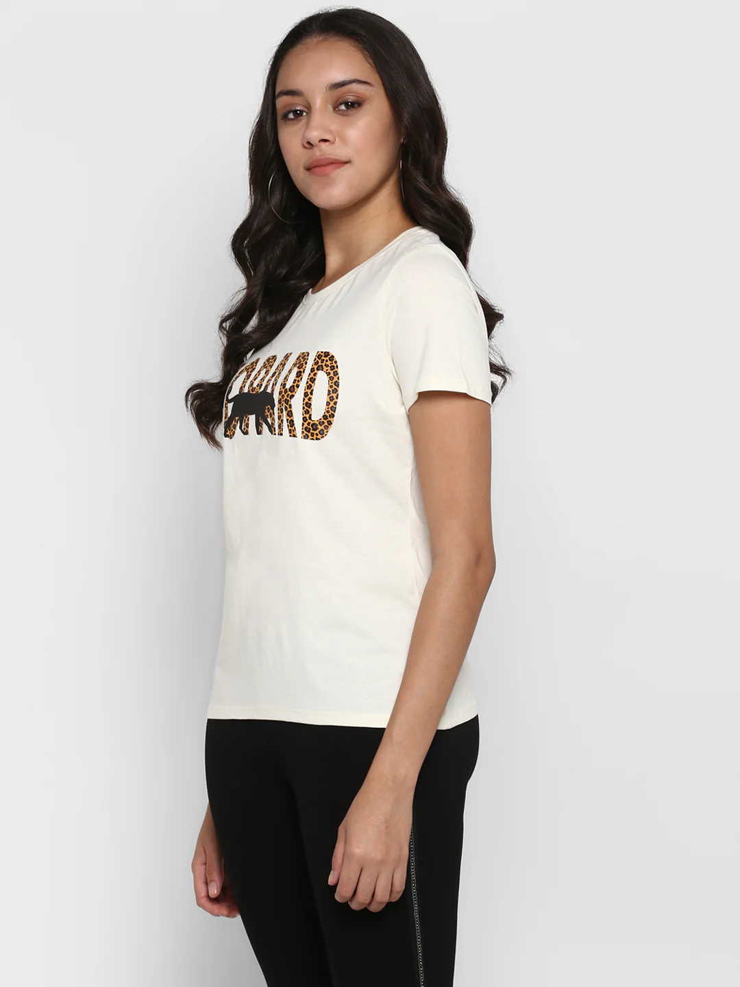 Women Off White T Shirt - Image 4