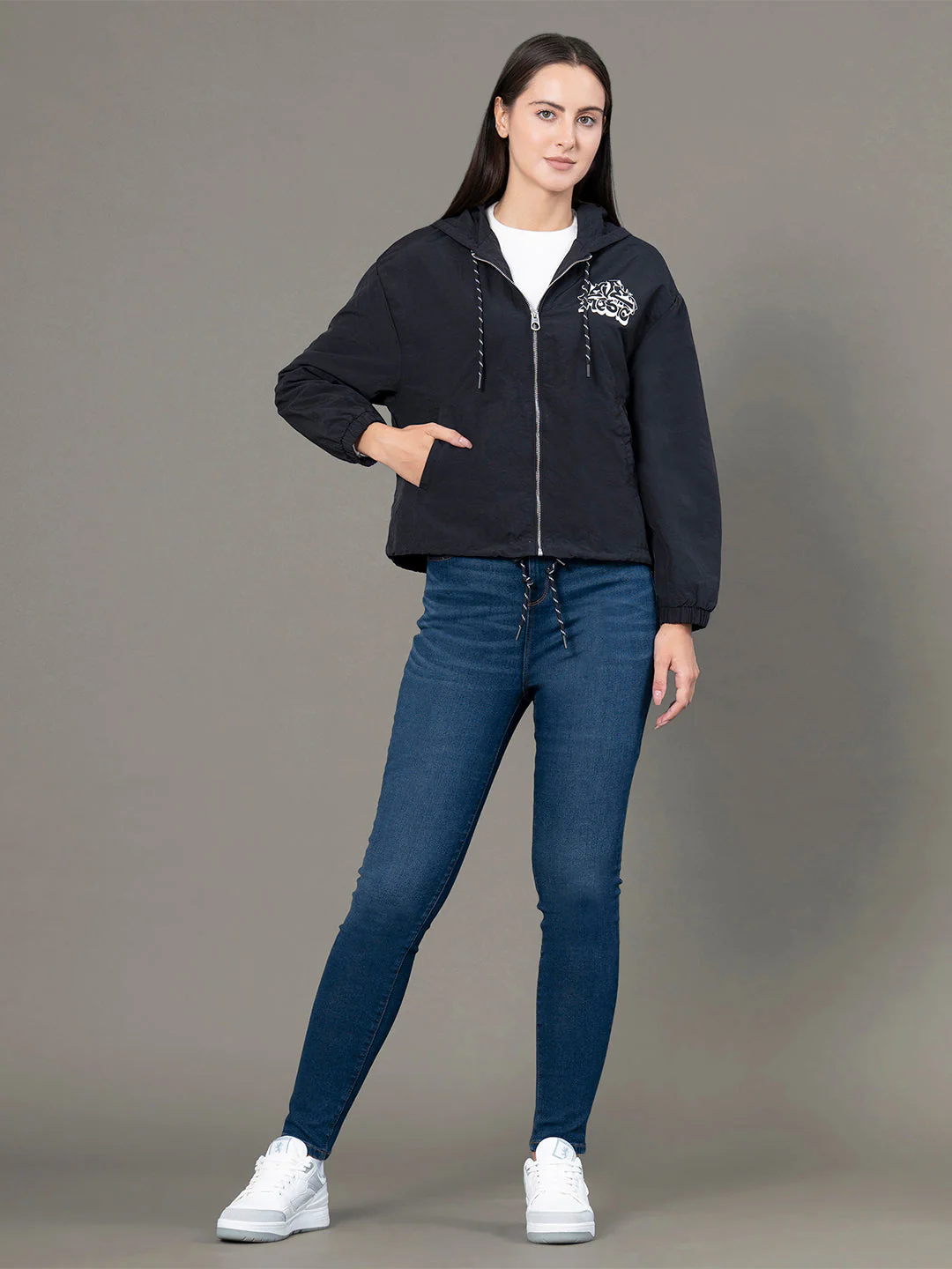 Women's Black Polyamide Graphic Print Windcheater Jacket - Image 5